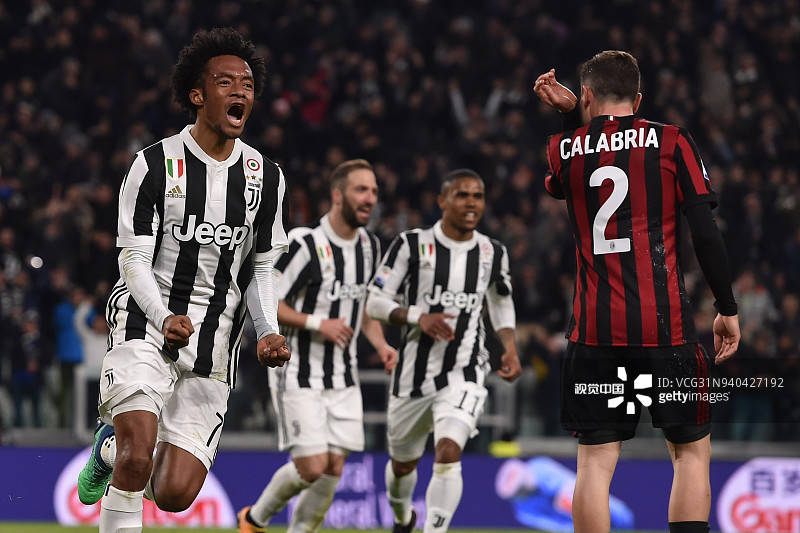 只关于吐槽｜有人上班时间谈恋爱；字母哥确认不会走；伦纳德被观众垫脚了